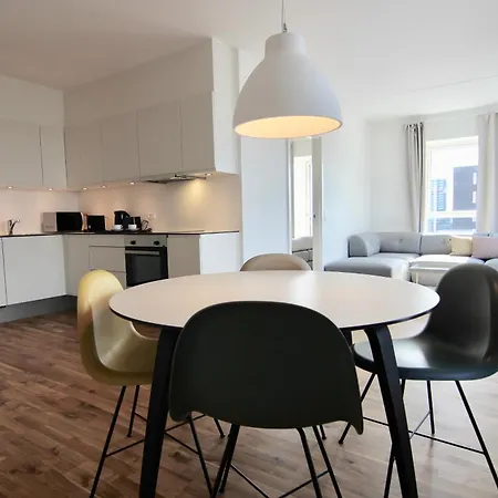 Апартаменты Stunning 2-br With Balcony Fantastic Views - 170 *