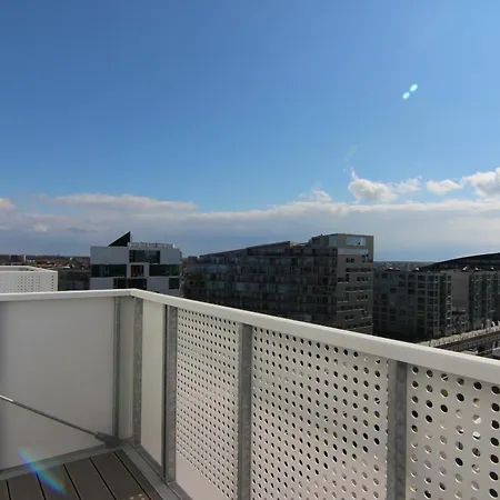 Stunning 2-bed W Balconies And Fantastic Views