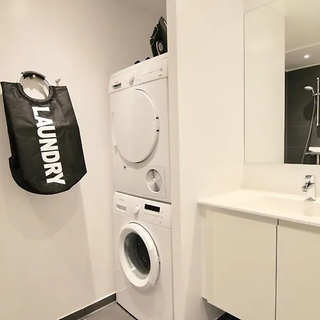 Stunning 2-br With Balcony Fantastic Views - 170 Апартаменты